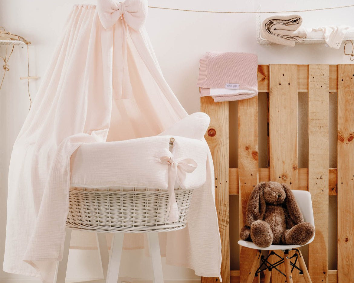 Berceau Nid Douillet Pré - Monté - Kit Complet (Berceau + Matelas + Voile) - Ima Boutique Paris